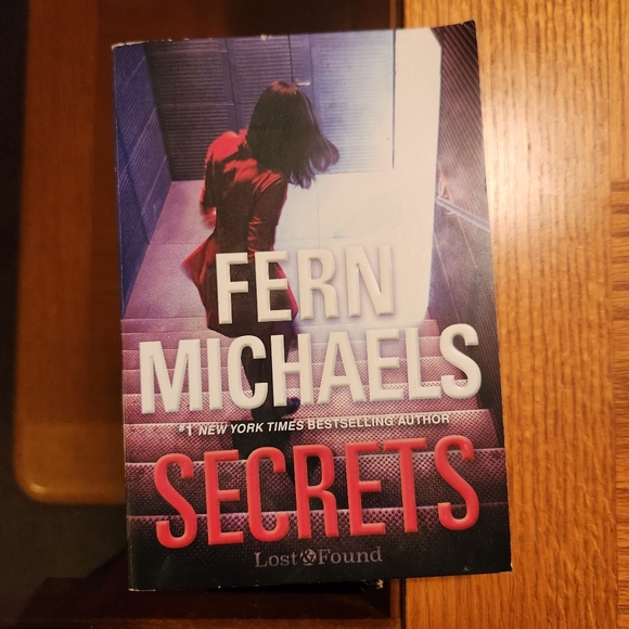 Secrets Lost & Found by Fern Michaels - Picture 2 of 3